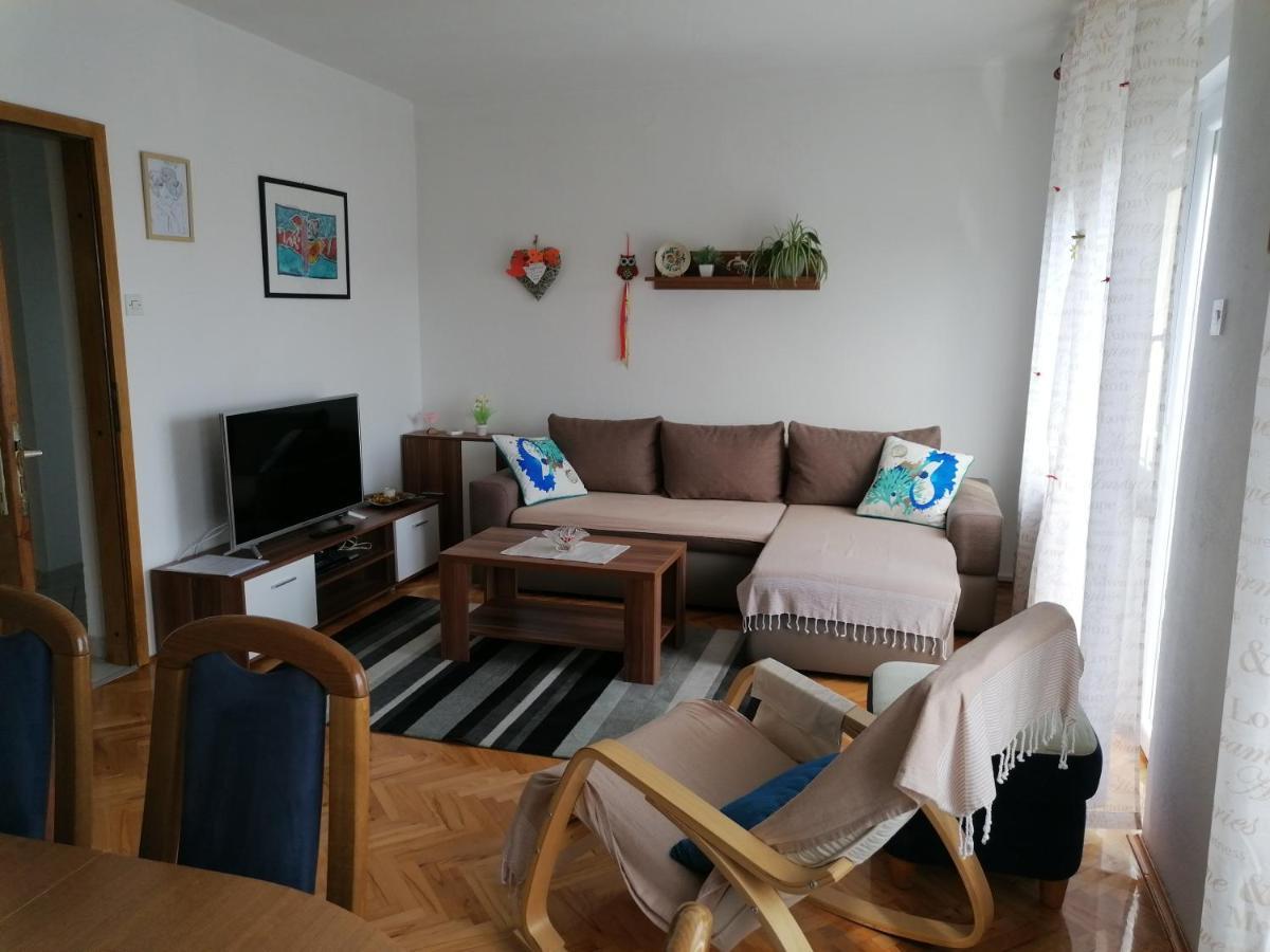 Apartment Varelija บริบีร์ ภายนอก รูปภาพ